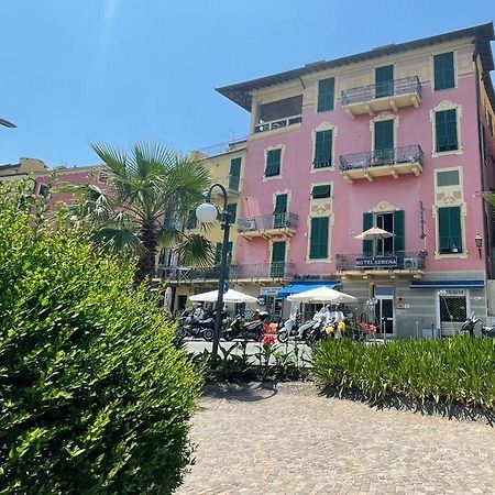 Hotel Serena Arenzano Esterno foto