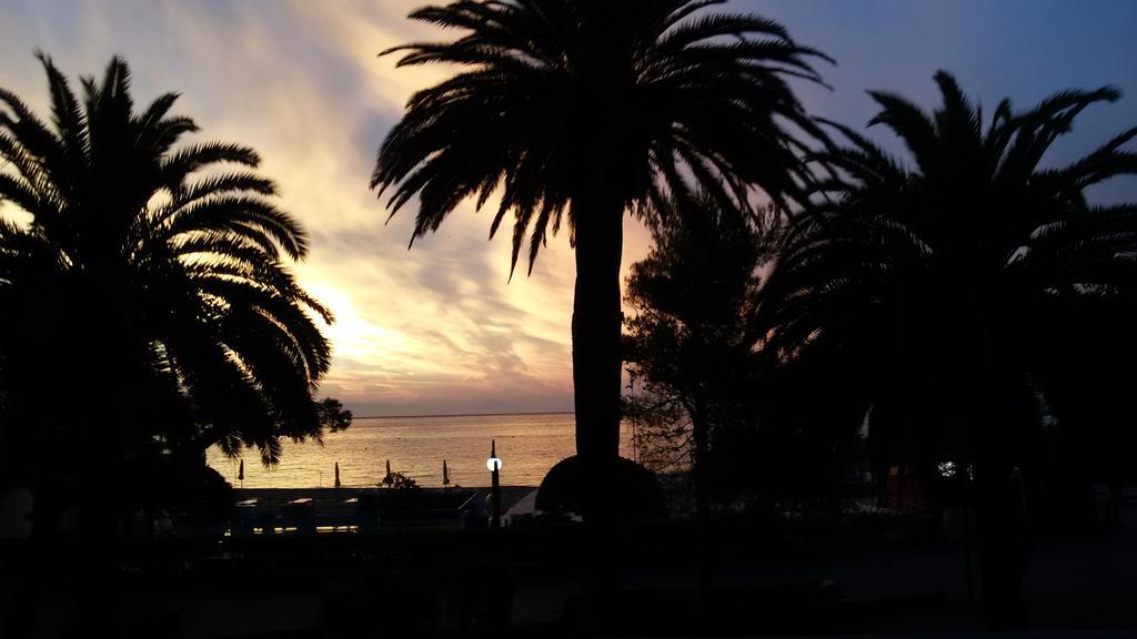 Hotel Serena Arenzano Esterno foto