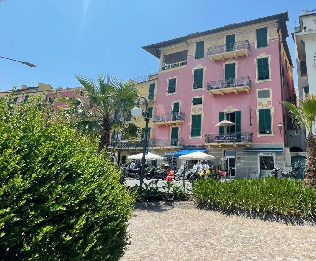 Hotel Serena Arenzano Esterno foto
