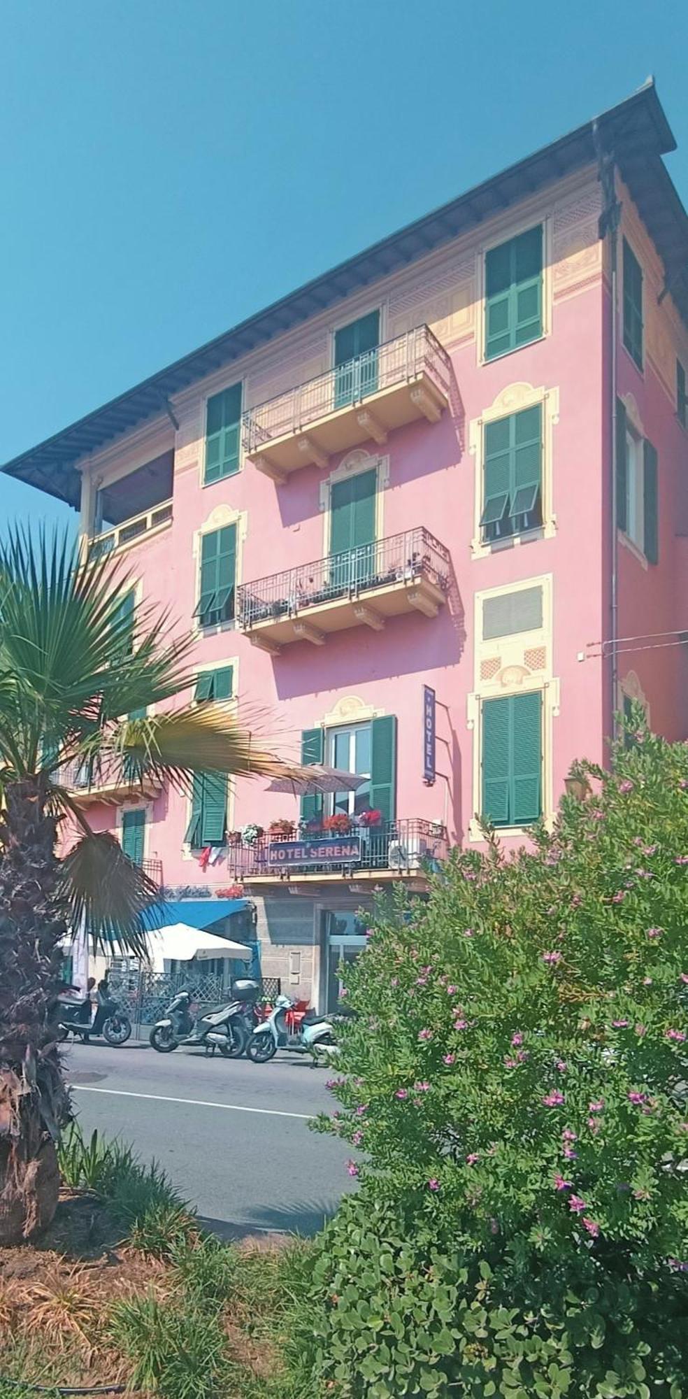 Hotel Serena Arenzano Esterno foto