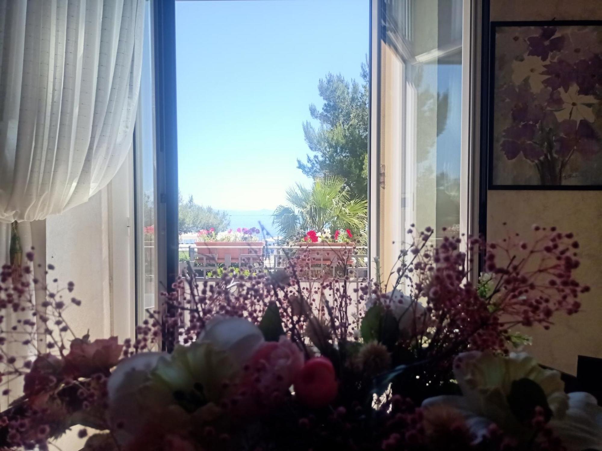 Hotel Serena Arenzano Esterno foto