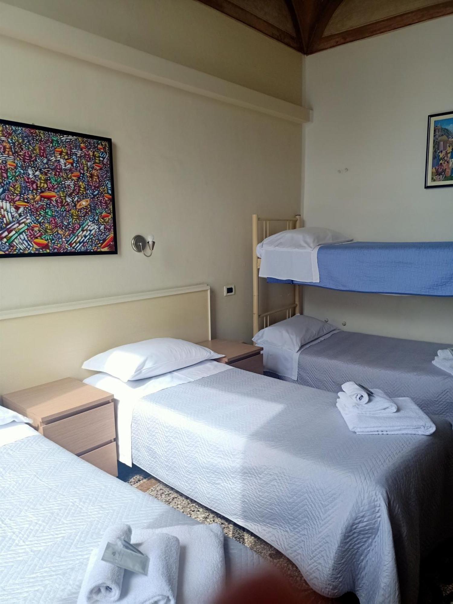 Hotel Serena Arenzano Camera foto