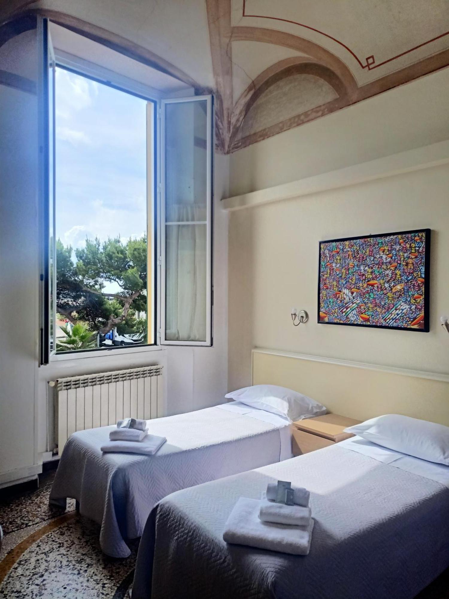 Hotel Serena Arenzano Esterno foto